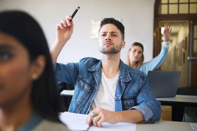 estudante de faculdade