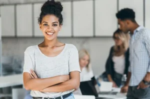 estudante aplicando estratégias para começar a carreira